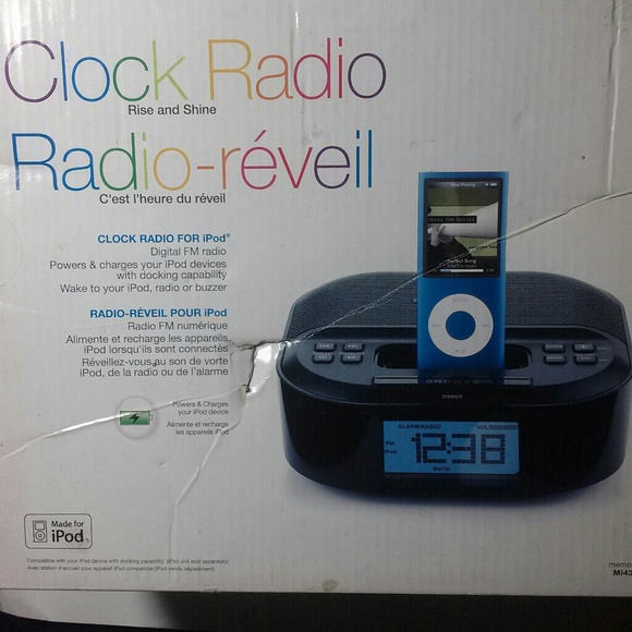 Memorex Wall Decor Nwt Memorex Clock Radio Charging Station Nice